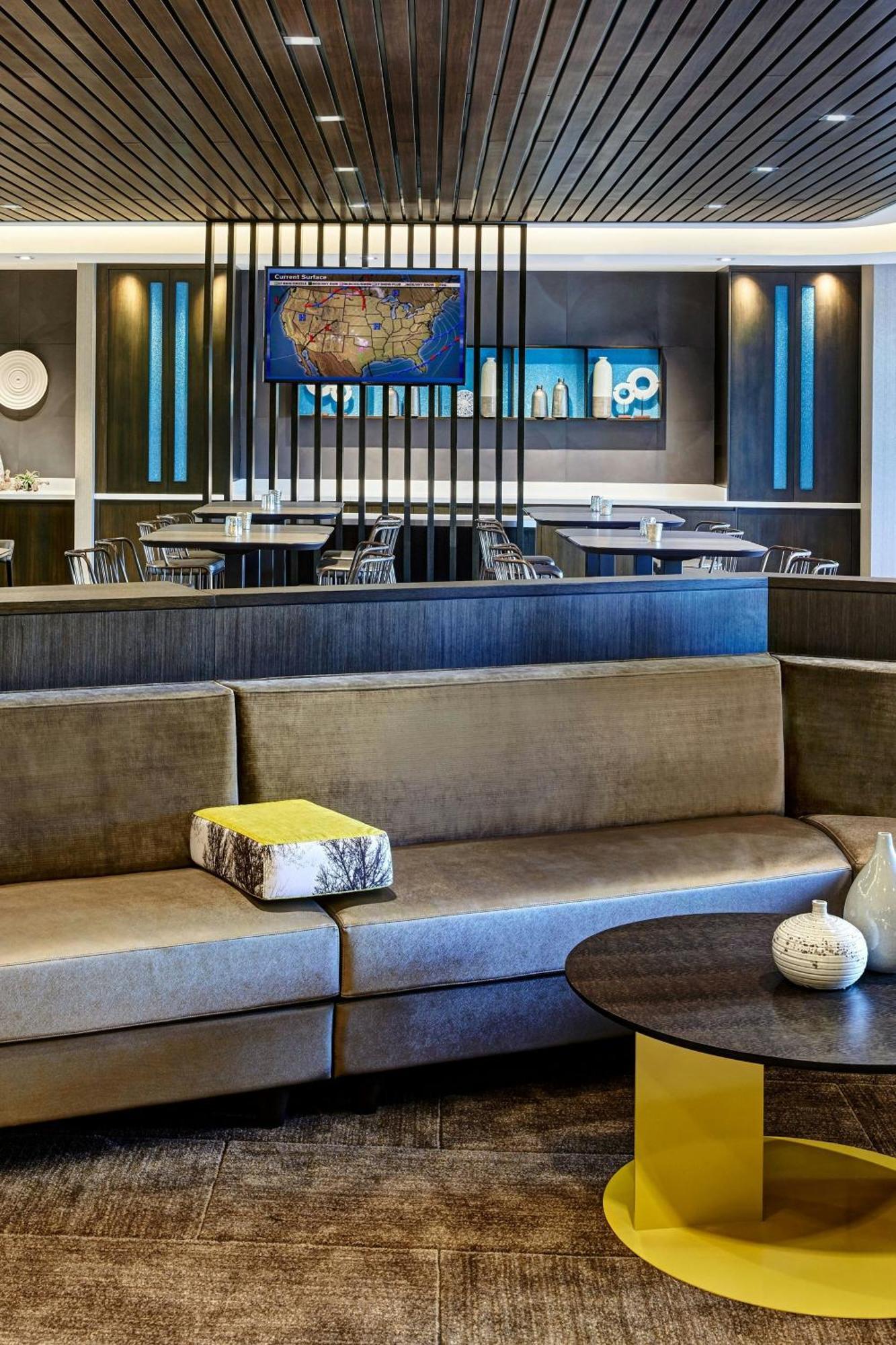 Springhill Suites By Marriott Cleveland Independence Exterior photo