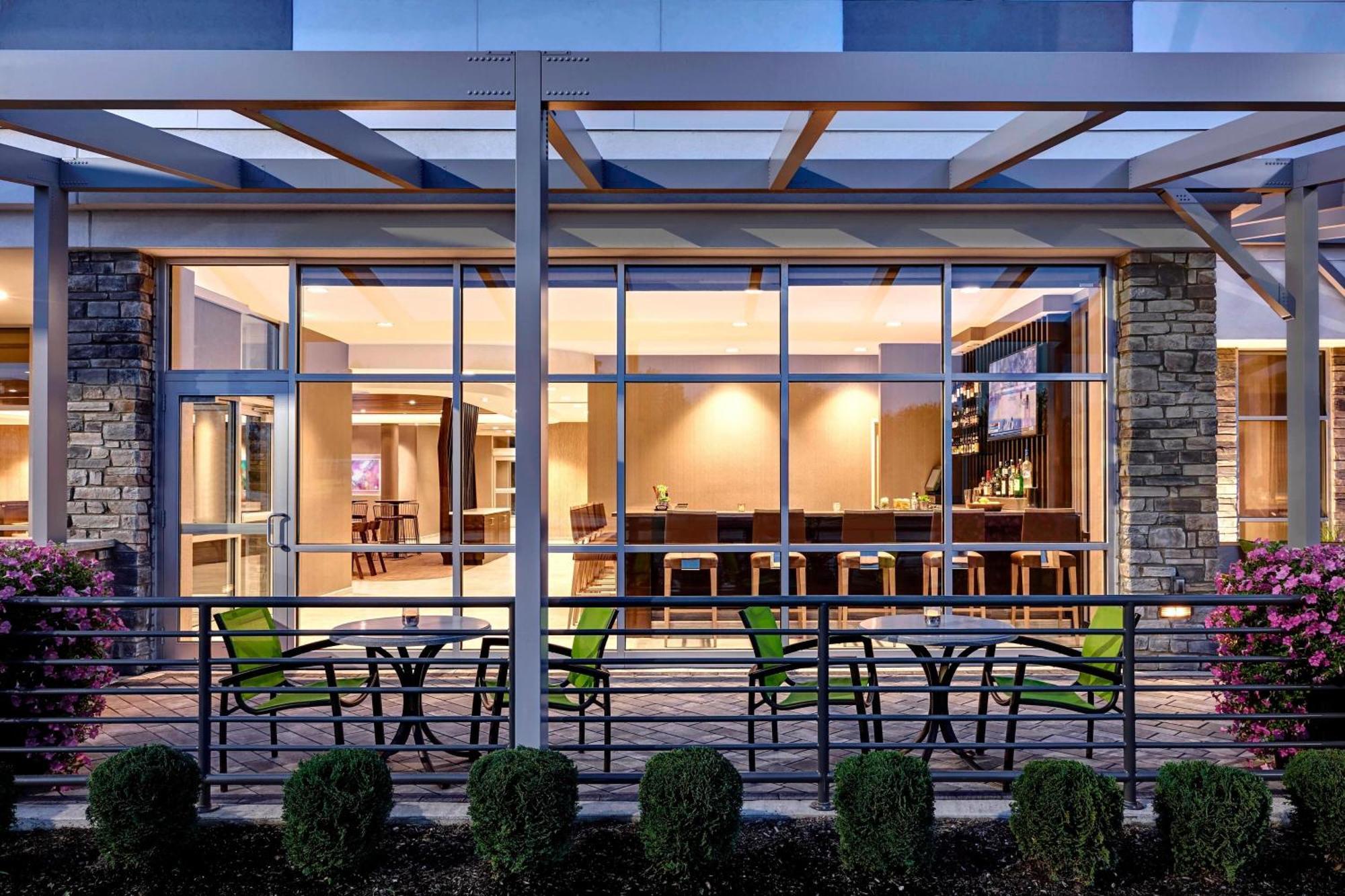 Springhill Suites By Marriott Cleveland Independence Exterior photo