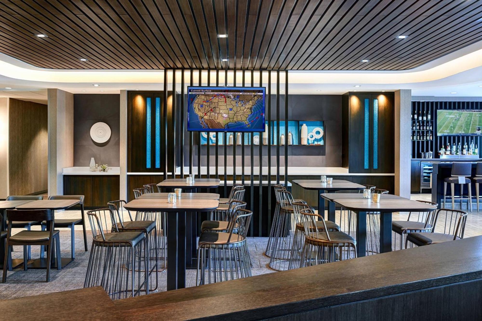 Springhill Suites By Marriott Cleveland Independence Exterior photo